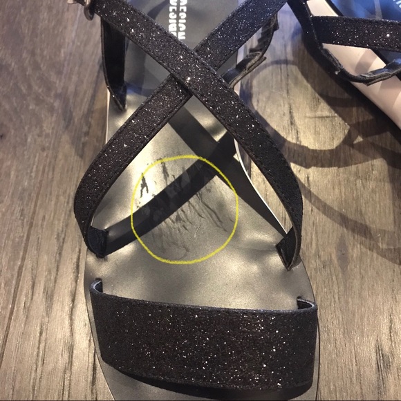 Design Lab Chernin Glitter Sandals - Picture 4 of 7